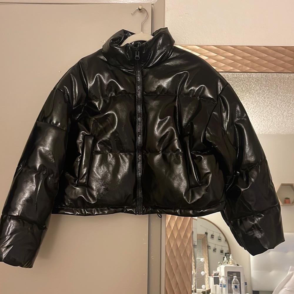 Vinyl puffer jacket H&M🤍